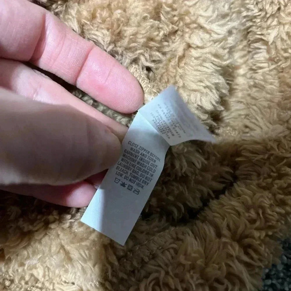 Offline By Aerie Fuzzy Soft Cropped Jacket Tan Brown Women's Size Small - Picture 8 of 11